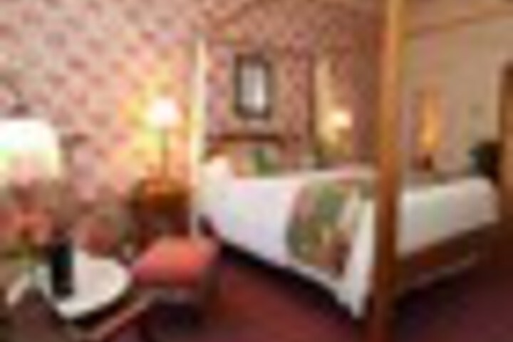 Room 83 of 162