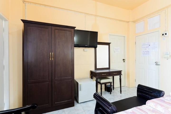 Room 19 of 50