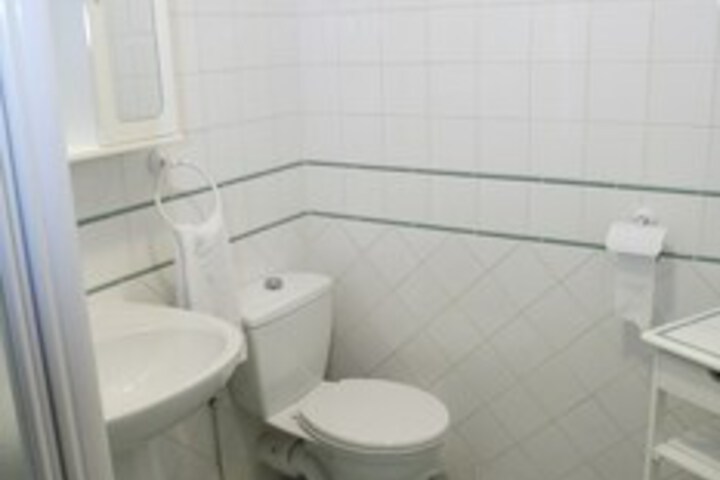Room 7 of 40