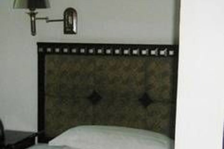 Room 13 of 59