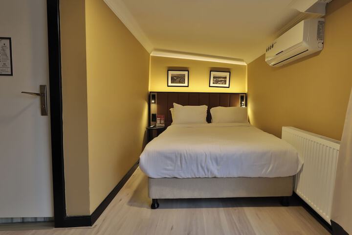 Room 19 of 59