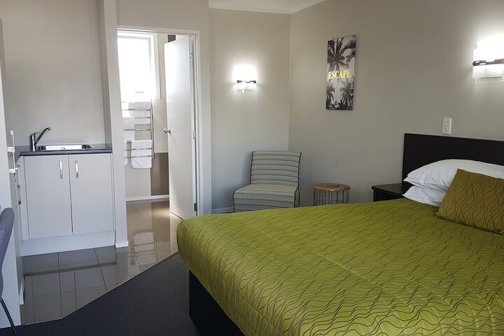 Room 8 of 34