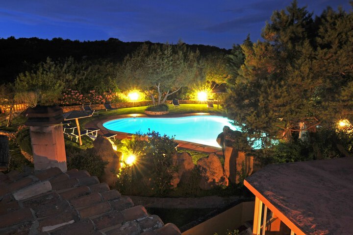 Hotel Pool