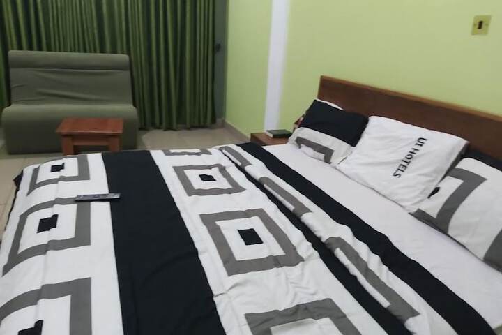 U.I HOTEL