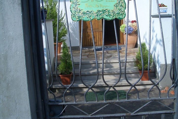 Hotel Entry