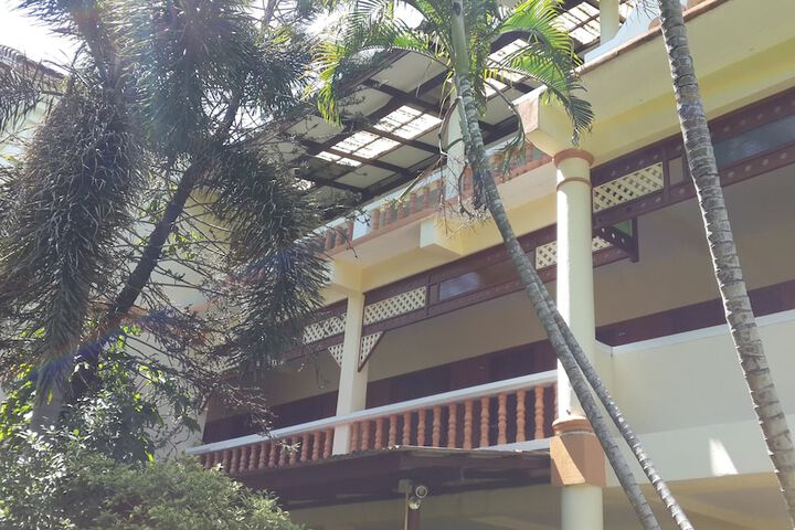 Hotel 76 of 81