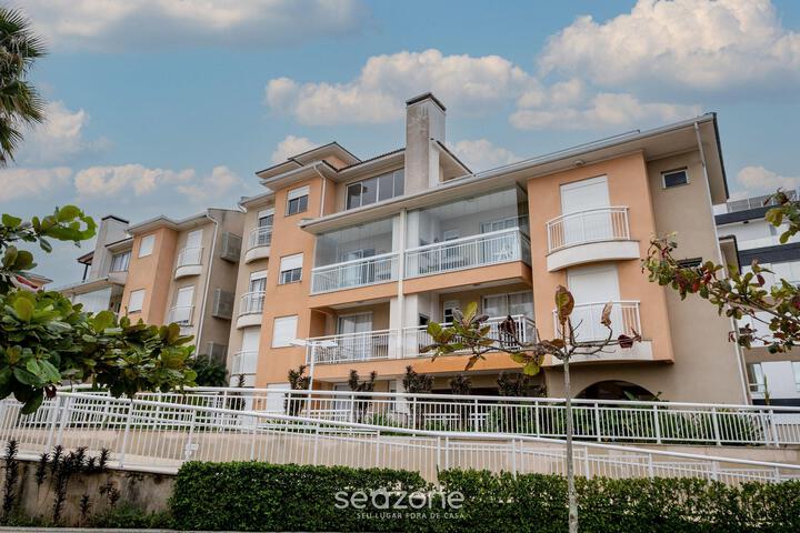 Belo apt em Floripa SC a 350m da praia IRA204
