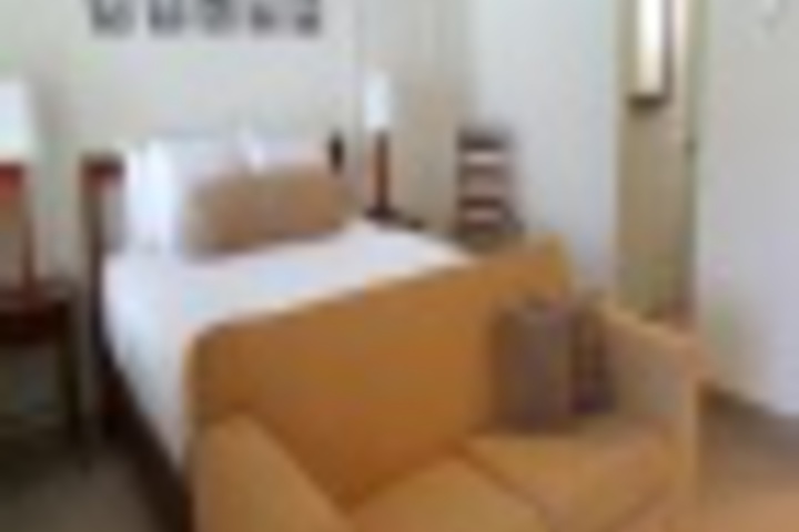 Room 50 of 695