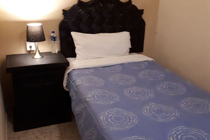 Room 52 of 94