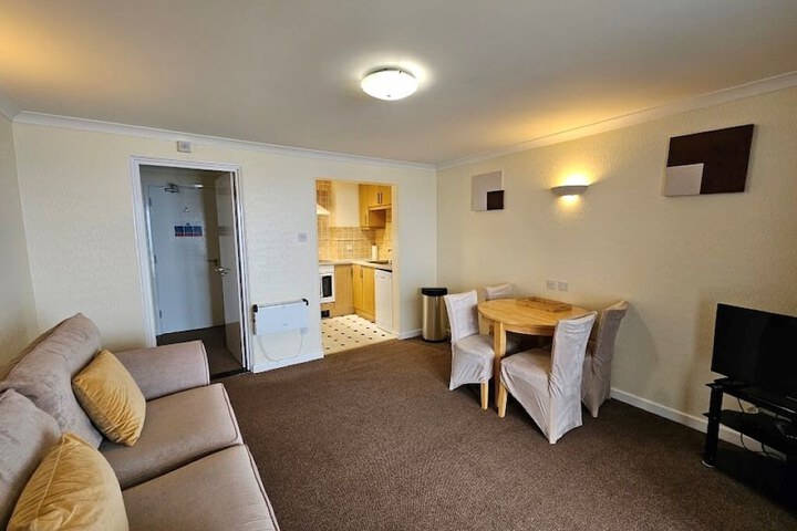 Room 20 of 40