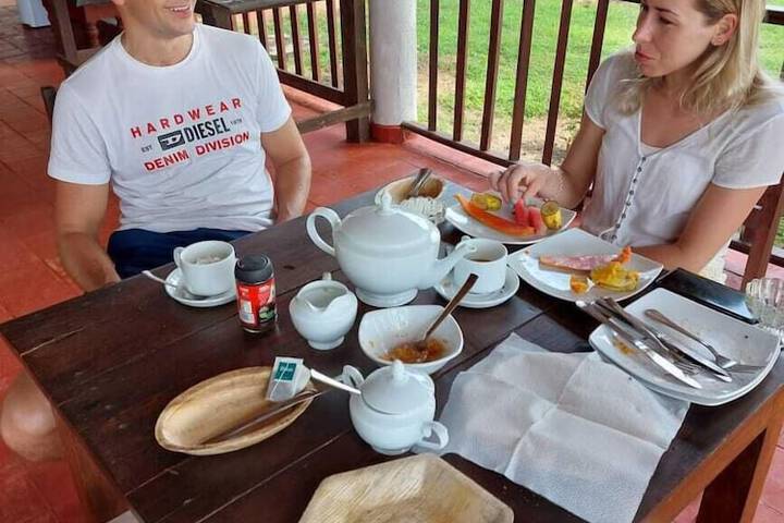 Breakfast/Coffee Service 89 of 130