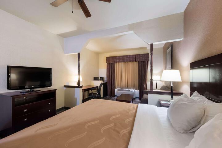 1 King Bed Accessible (2 of 27)