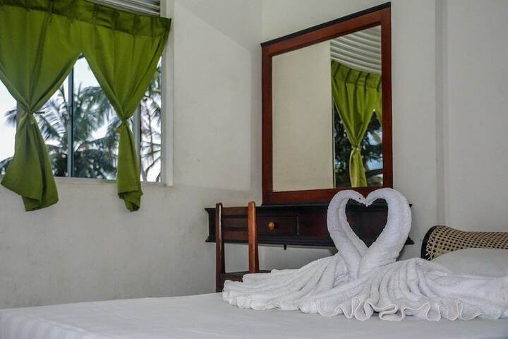 Room 6 of 20