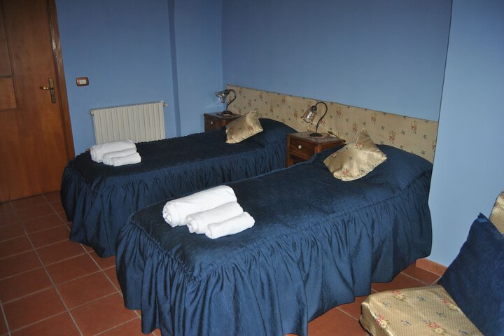 Room 4 of 29