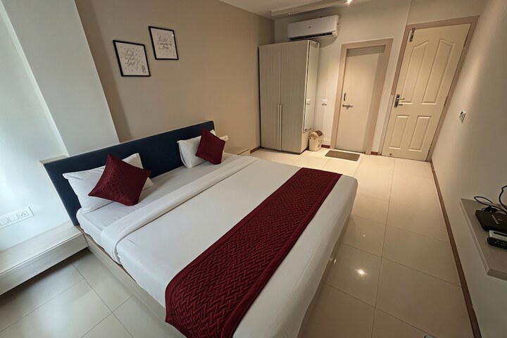 Room 18 of 37