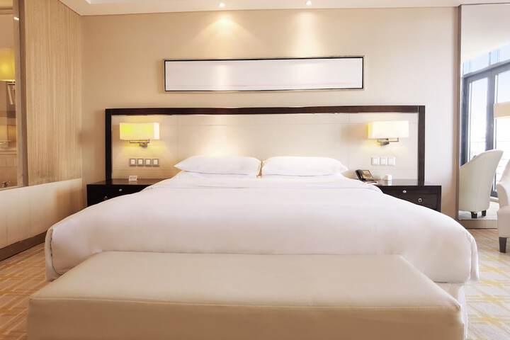 Room 18 of 56