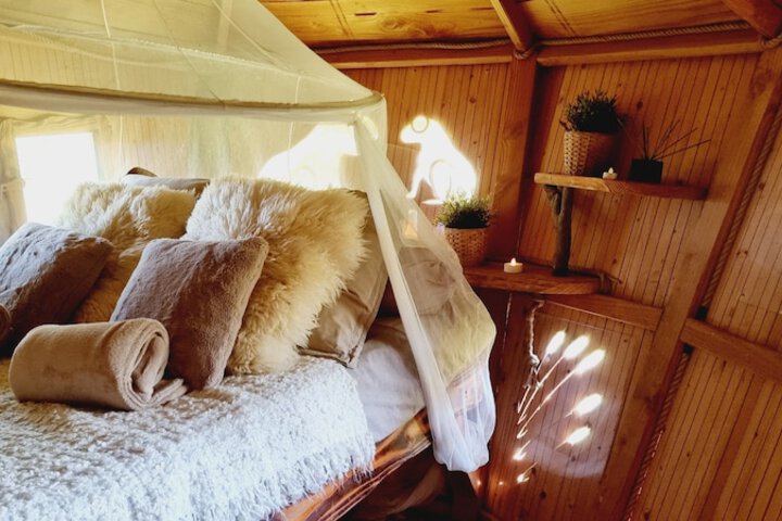 Room 4 of 32