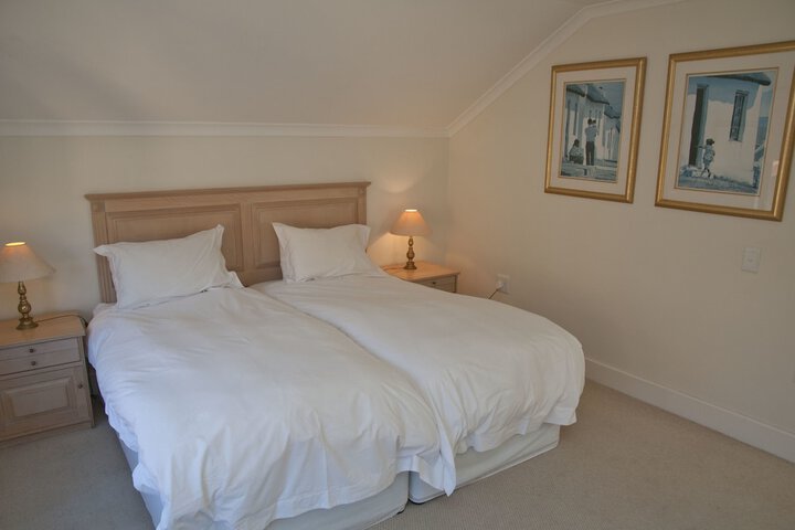 Room 3 of 18