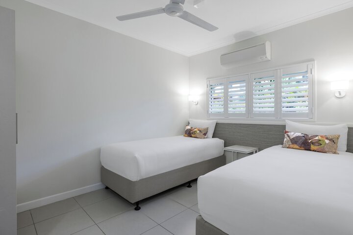 Room 10 of 54