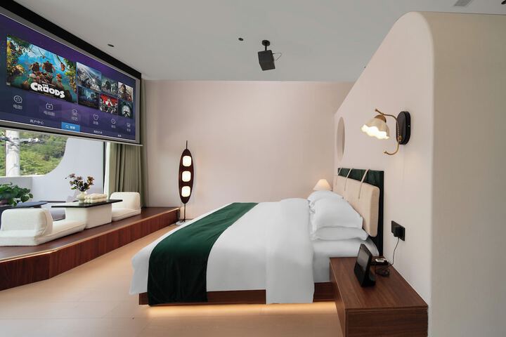 Room 44 of 113