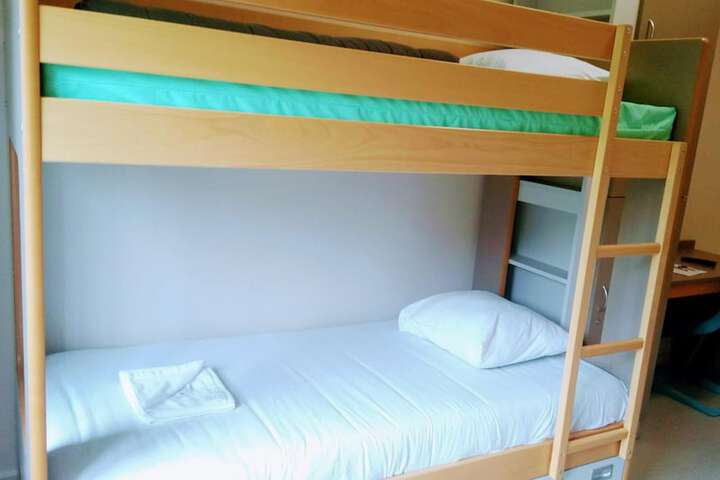 Room 14 of 48