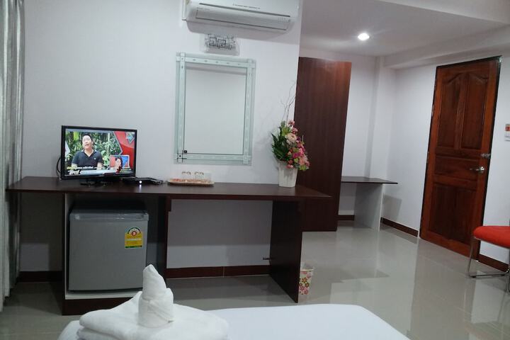 Room 5 of 19