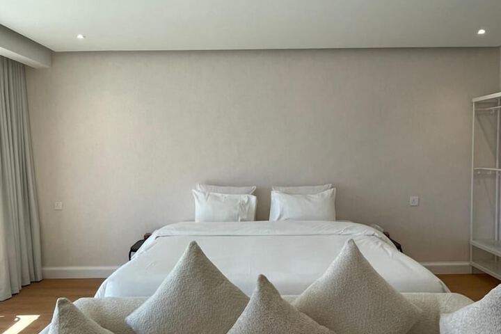 Room 15 of 49