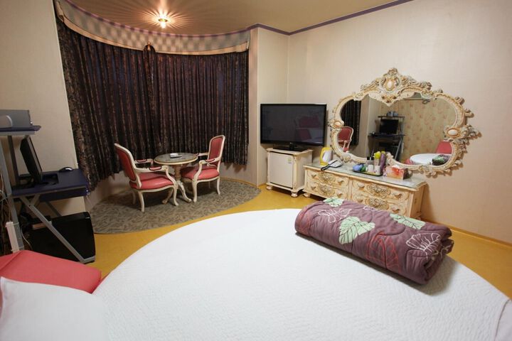 Room 40 of 79