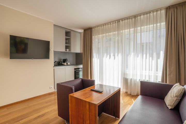 Room 34 of 109