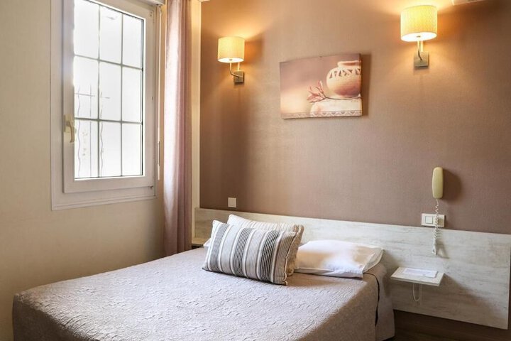 Room 29 of 72