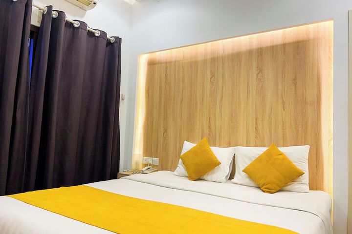 Room 30 of 43