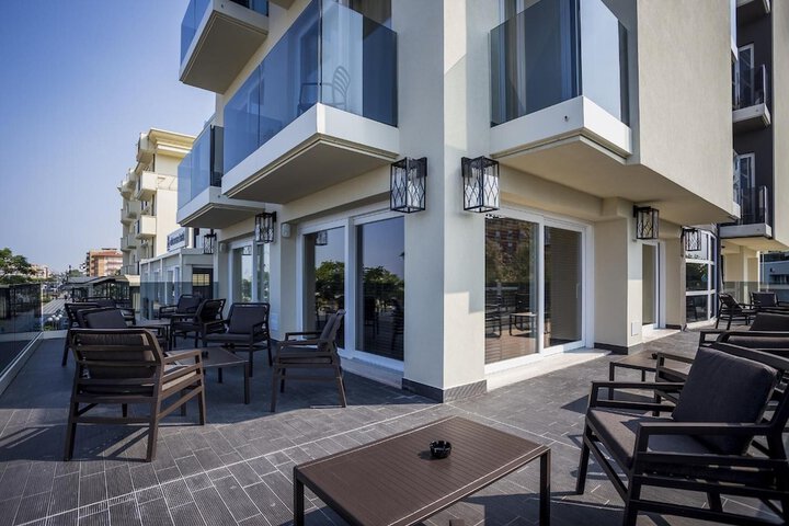 Terrace/Patio 21 of 53