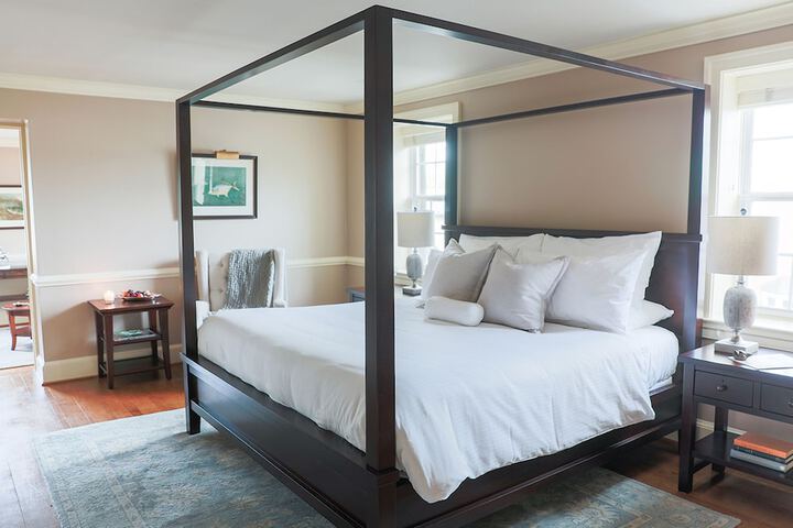Room 22 of 176