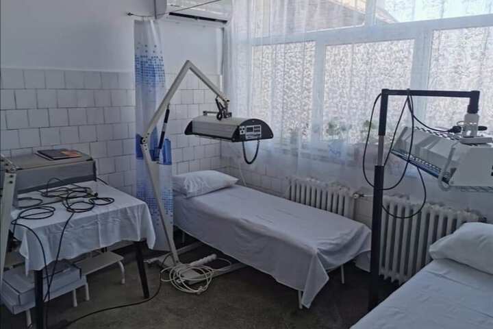 Room 12 of 18