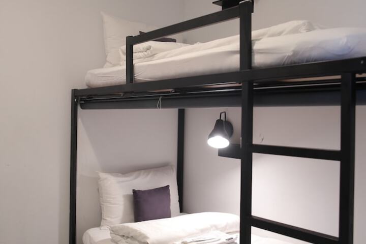 Room 26 of 44