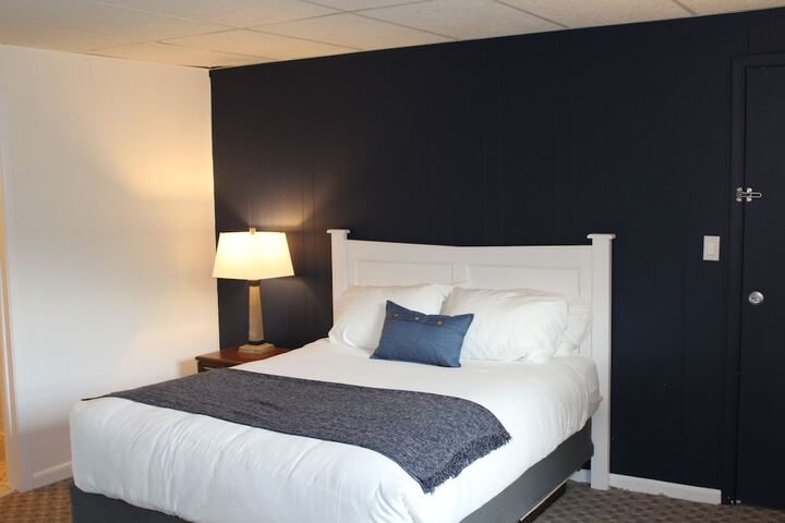 Room 43 of 110