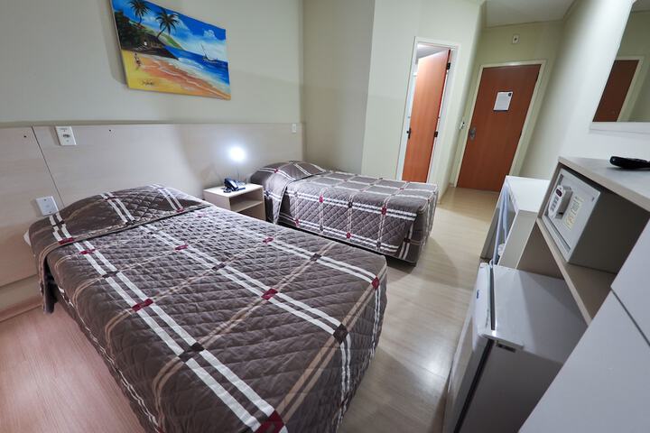 Room 19 of 33
