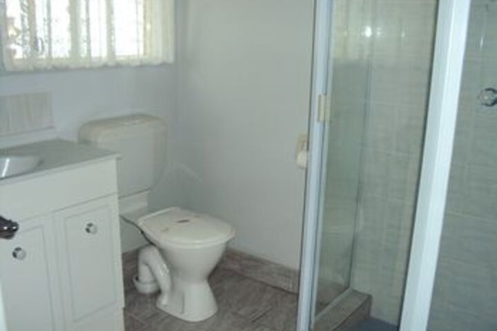Room 2 of 32