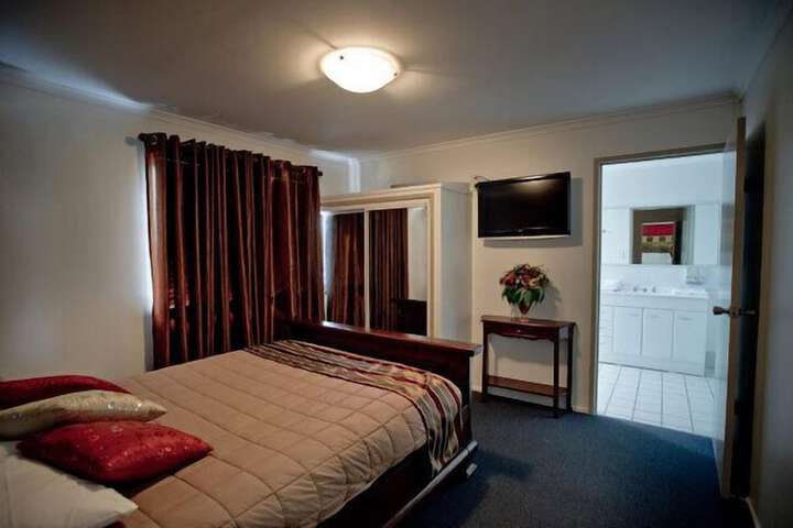 Room 19 of 35