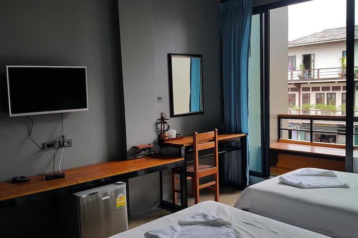 Room 4 of 14