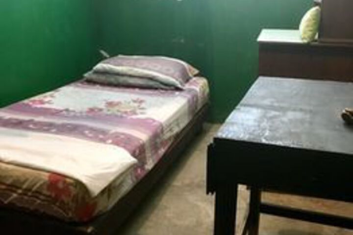 Room 28 of 71