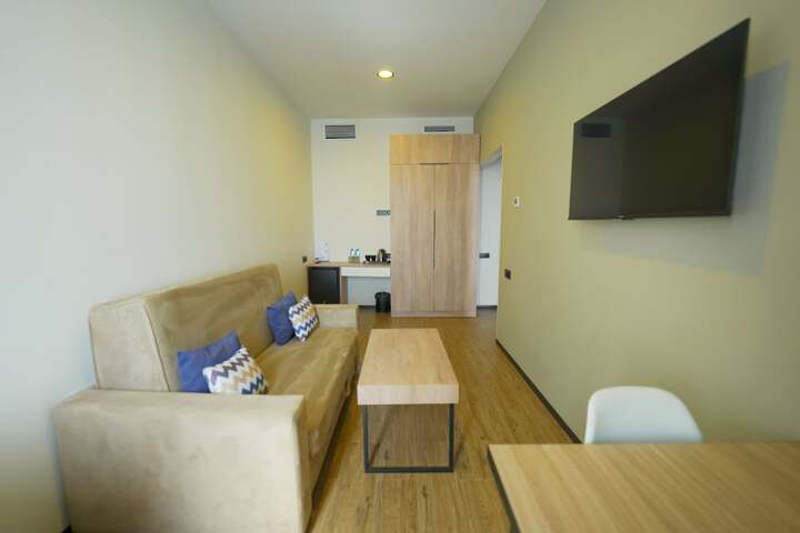 Room 46 of 69