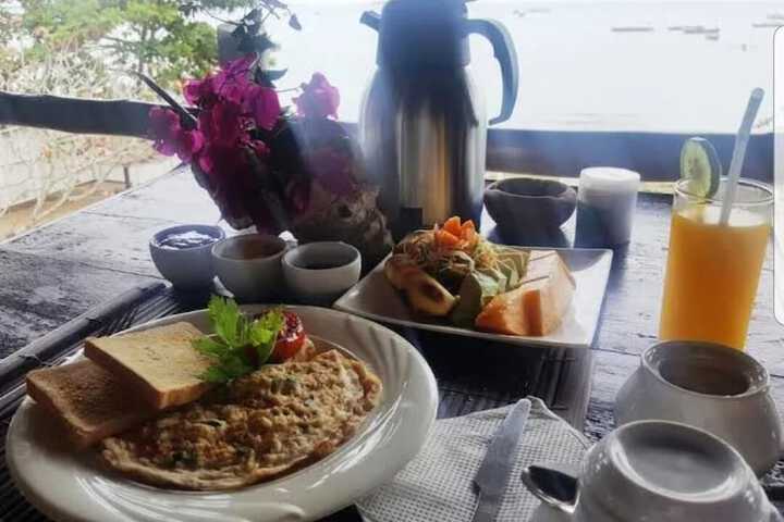 Breakfast/Coffee Service 78 of 89