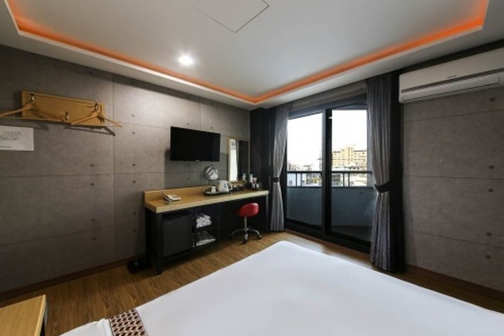 Room 26 of 88