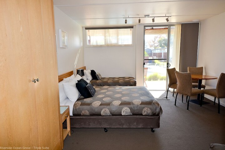 Room 14 of 48