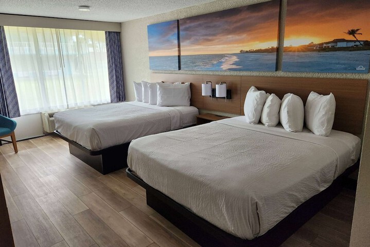 2 Queen Beds Deluxe Room (18 of 29)