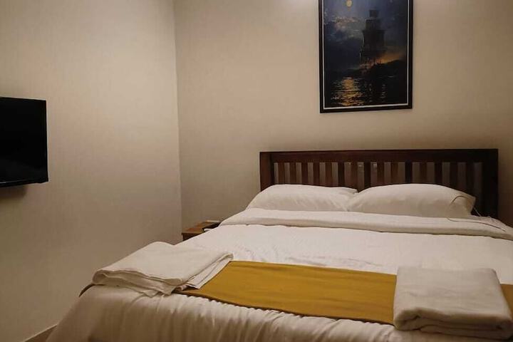 Room 15 of 41