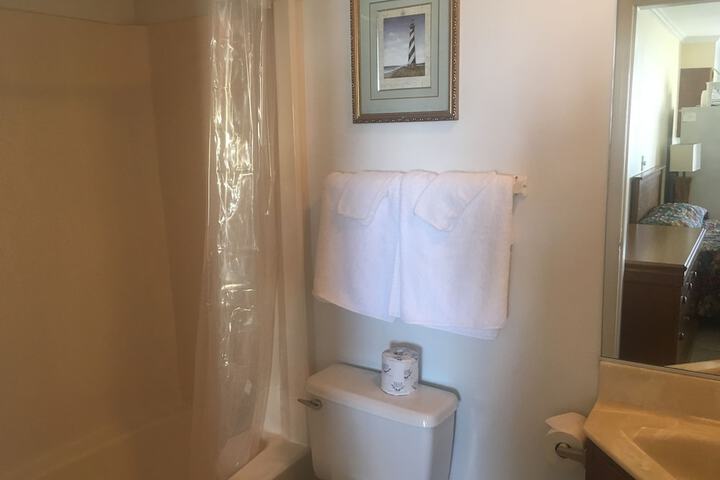 Room 26 of 34