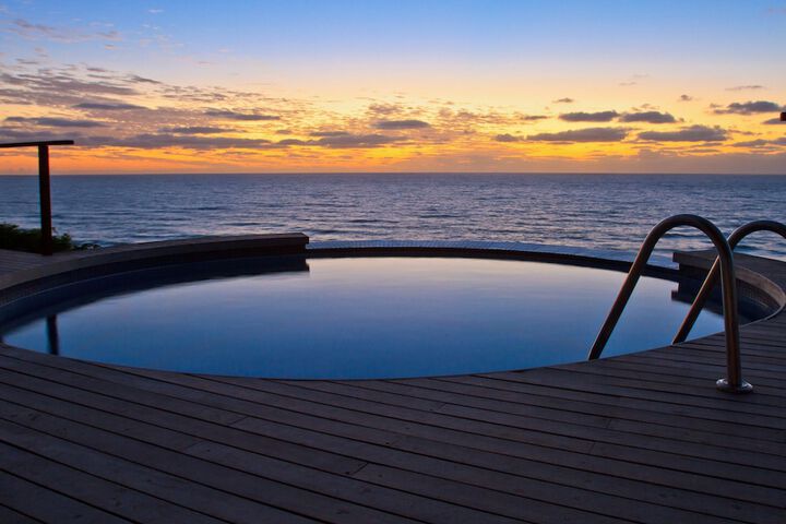 Pool 24 of 47