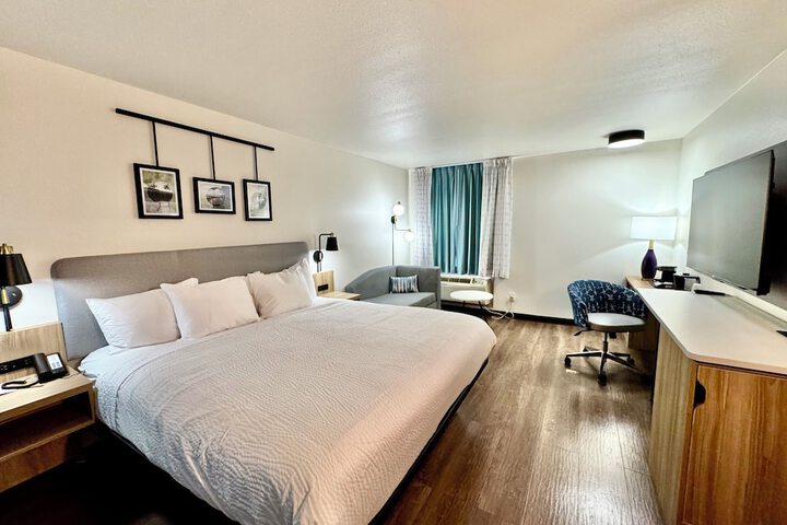 Room 5 of 42